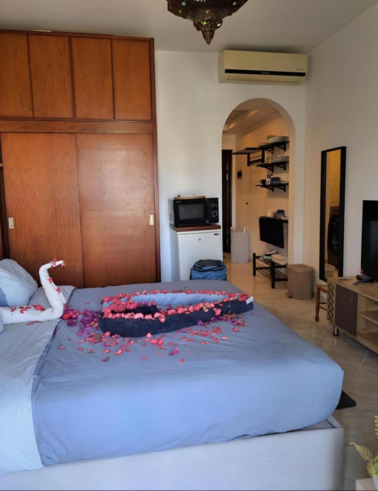 Luxury Beachfront Studio- Foreign Nationals Only Hurghada Exterior photo